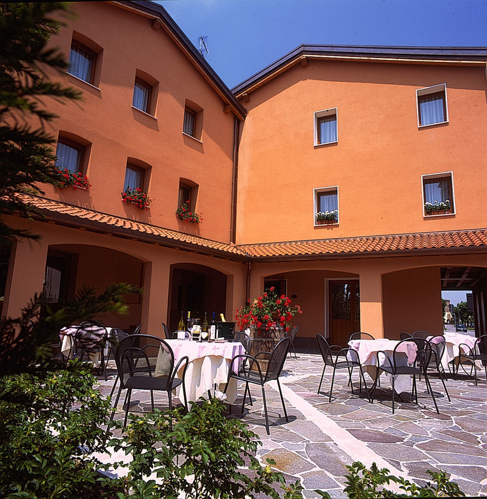 Hotel Dall'Ongaro Ghirano Exterior foto